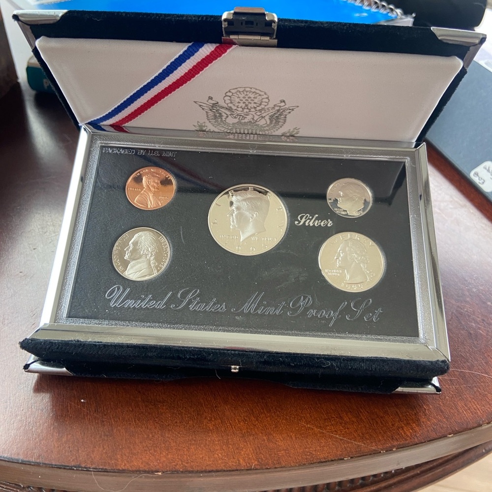 1995 United States Mint Premier Silver Proof Set in Original Packaging with COA